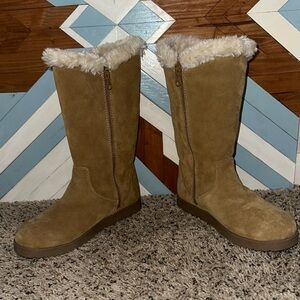 Women's Tan Suede Boots with Faux Fur Lining